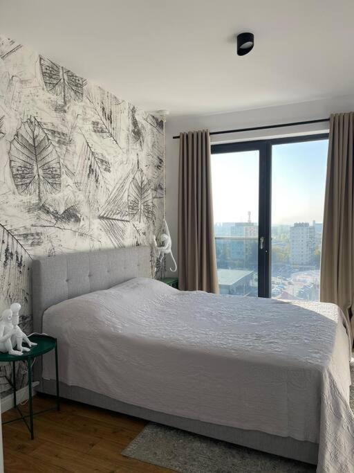 Modern 2-Bedroom Apartment In New Residence Крайова Екстериор снимка